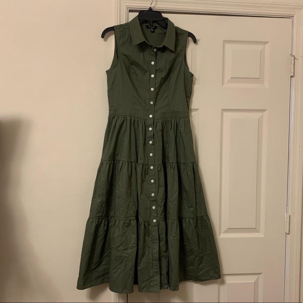Jones & Co. Summer tiered dress button down 👗